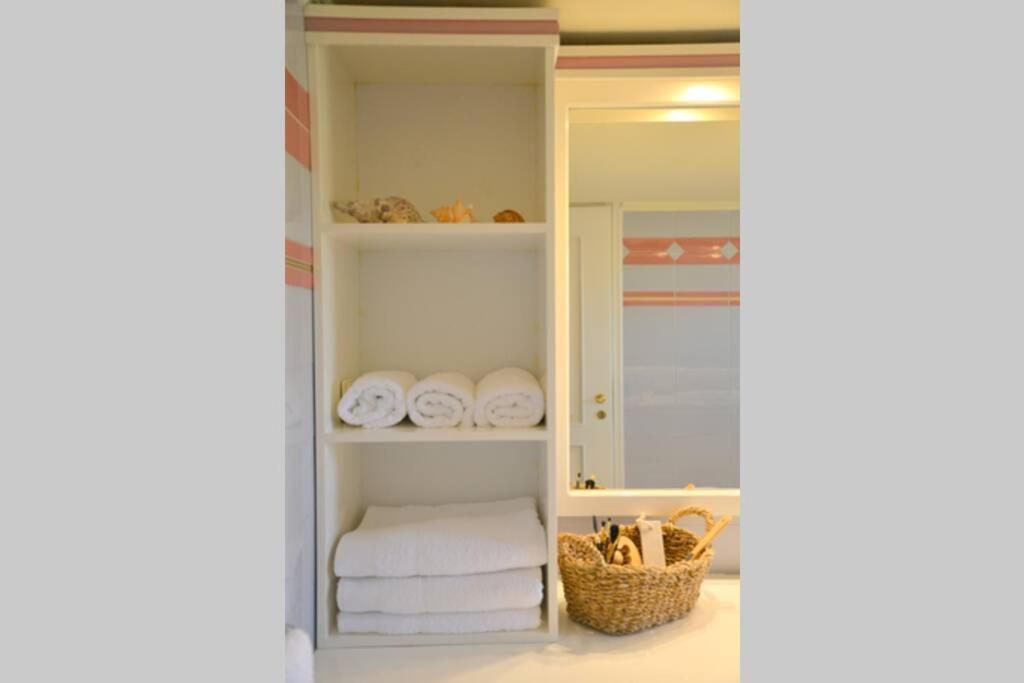 Esperos Seaside Suite In Adamas, Milos 외부 사진
