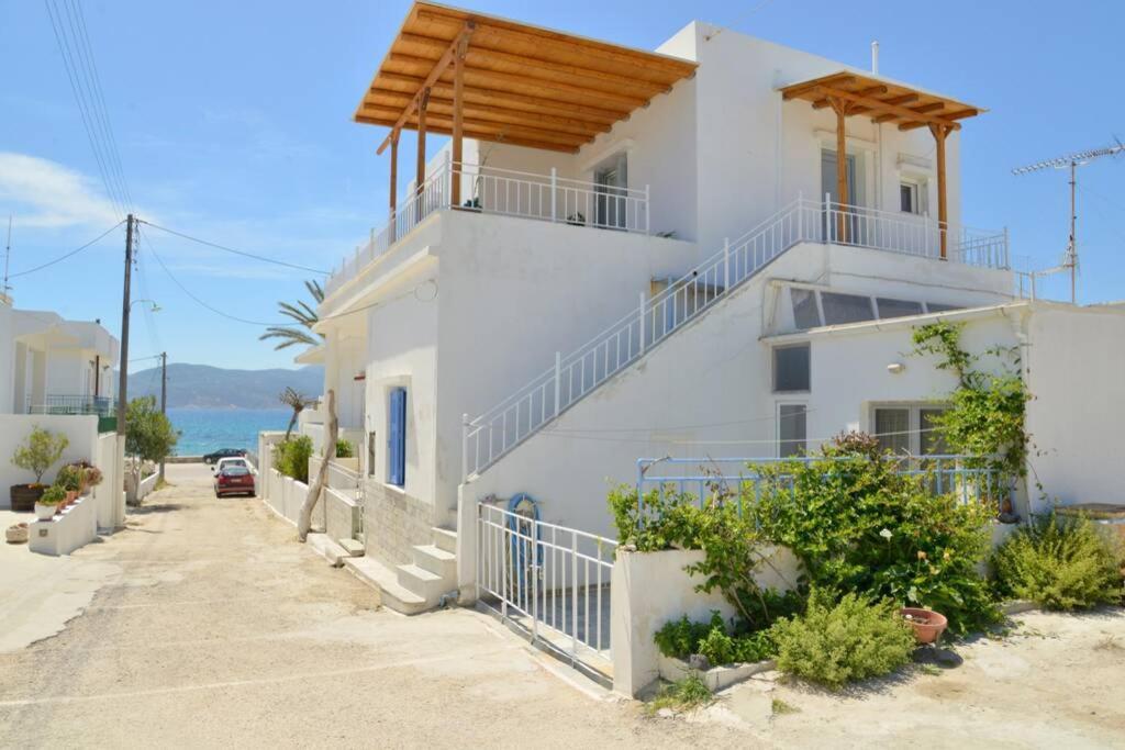Esperos Seaside Suite In Adamas, Milos 외부 사진